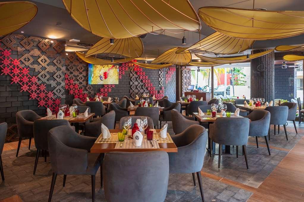 The Reef 28 Hotel Playa del Carmen Restaurant photo