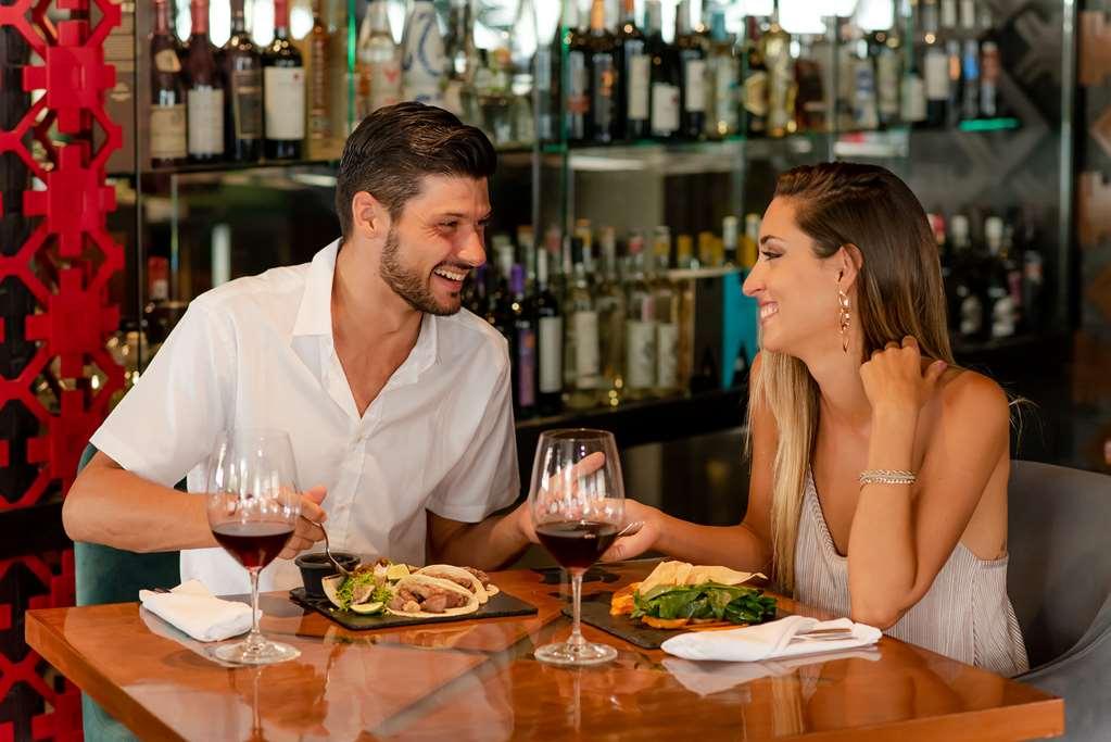 The Reef 28 Hotel Playa del Carmen Restaurant photo