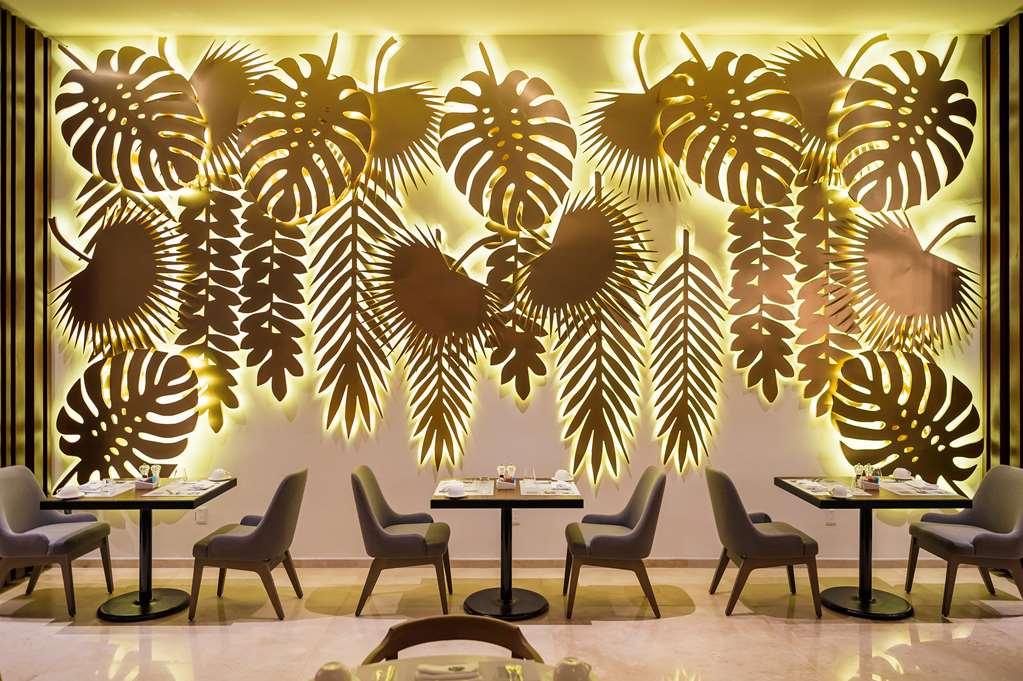 The Reef 28 Hotel Playa del Carmen Restaurant photo