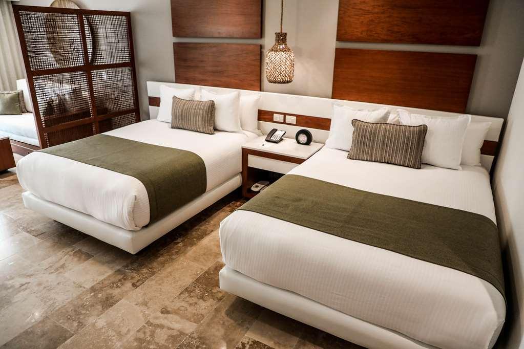 The Reef 28 Hotel Playa del Carmen Room photo