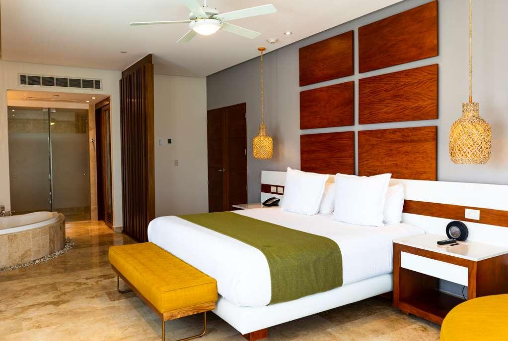 The Reef 28 Hotel Playa del Carmen Room photo