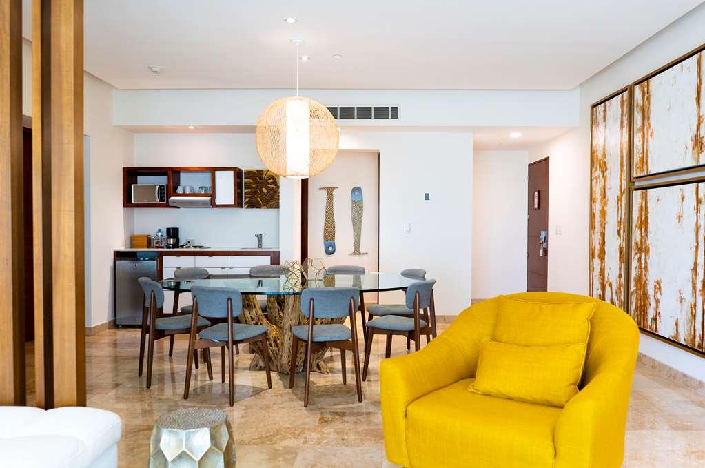 The Reef 28 Hotel Playa del Carmen Room photo