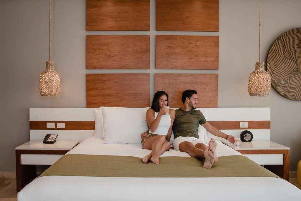The Reef 28 Hotel Playa del Carmen Room photo